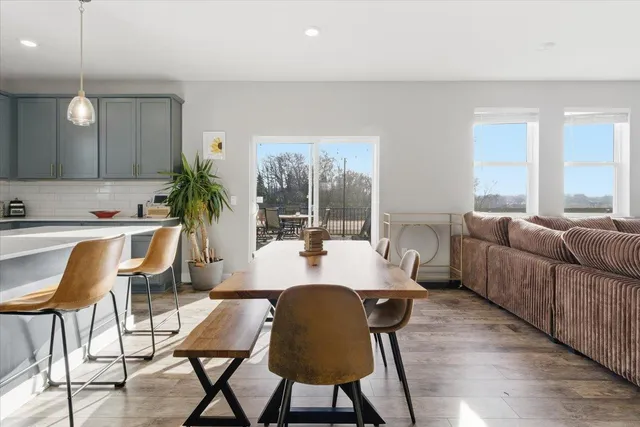 $650,000 | 3140 Sunflower Way Northwest, Prior Lake, MN 55352