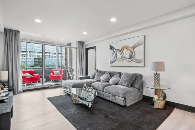 $3,500 | 14 Lockwood Drive, Unit 5I, Charleston, SC 29401