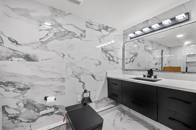 $3,500 | 14 Lockwood Drive, Unit 5I, Charleston, SC 29401