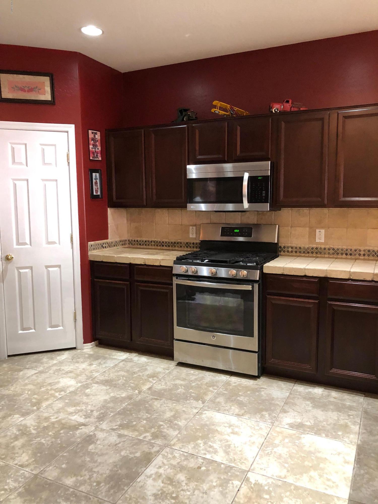 15832 West Calavar Road Surprise, AZ 85379 - Photo 20 of 58 KITCHEN