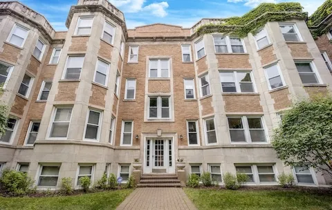 $635,000 | 867 West Cornelia Avenue, Unit 1, Chicago, IL 60657
