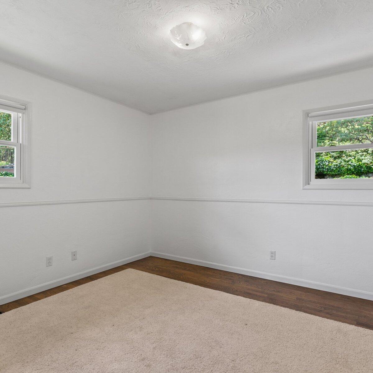 6195 Pioneer Road Medford, OR 97501 - Photo 20 of 48 54-custom-WCIM0169