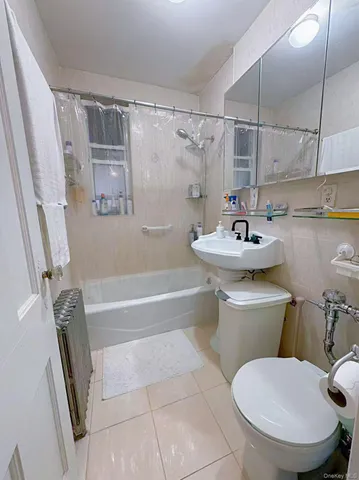 $2,350,000 | 132-51 Avery Avenue | Flushing