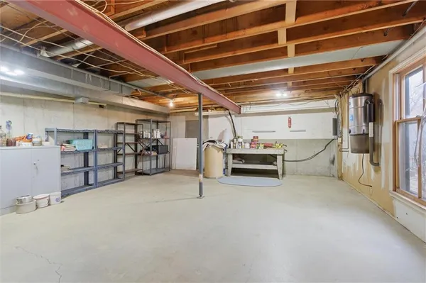 $580,000 | 812 High Drive, Excelsior Springs, MO 64024