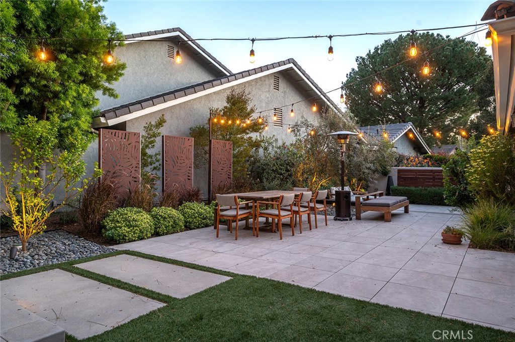 17 Rippling Streme Irvine, CA 92603 - Photo 2 of 54