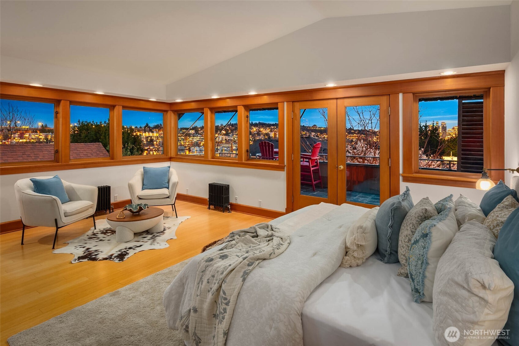 2117 North 36th Street Seattle, WA 98103 - Photo 4 of 39