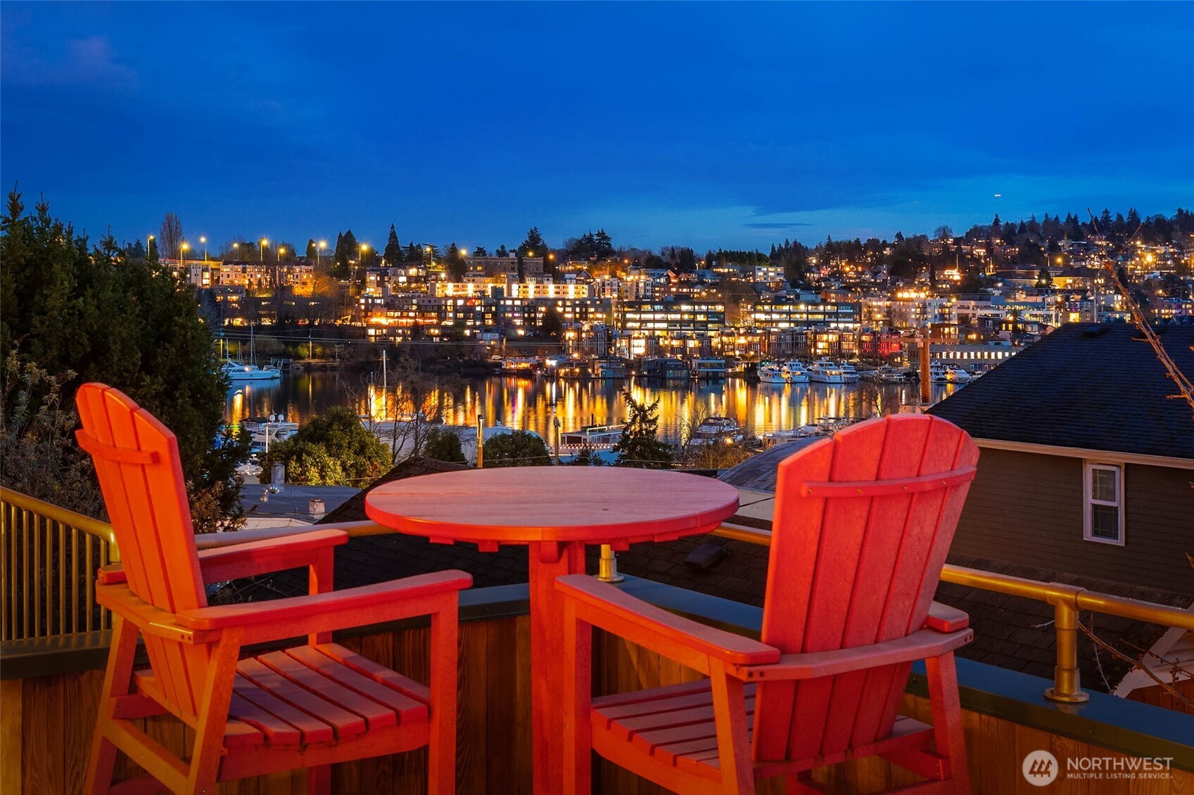 2117 North 36th Street Seattle, WA 98103 - Photo 5 of 39