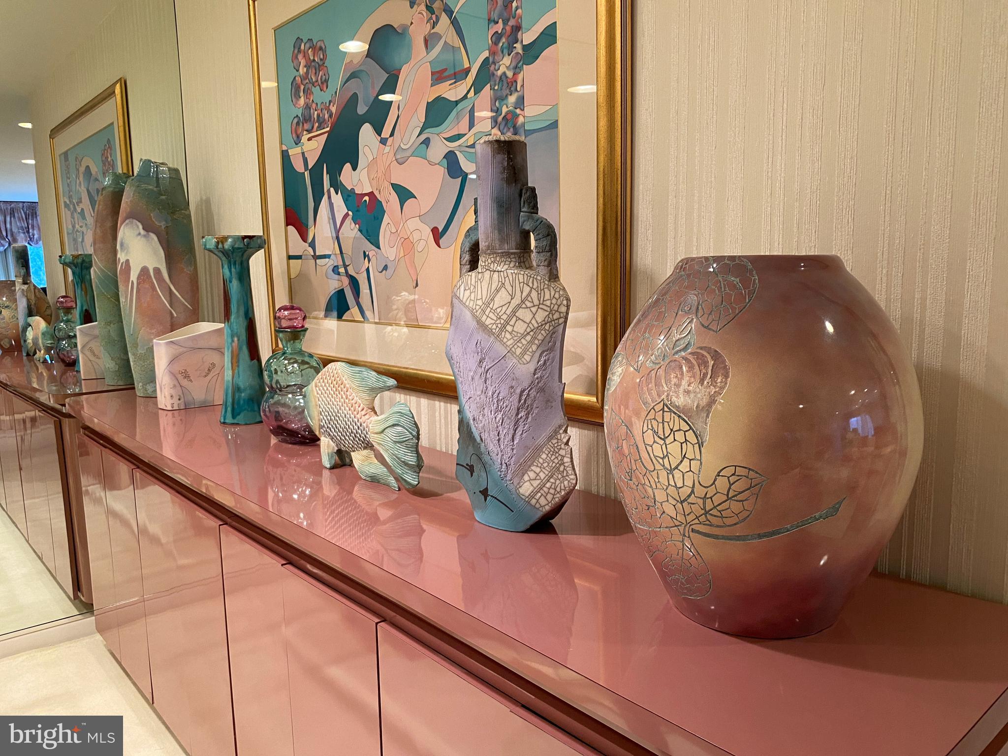 3021 Fallstaff Road, Unit 403B Baltimore, MD 21209 - Photo 13 of 44 Beautifully curated authentic 80's decor.