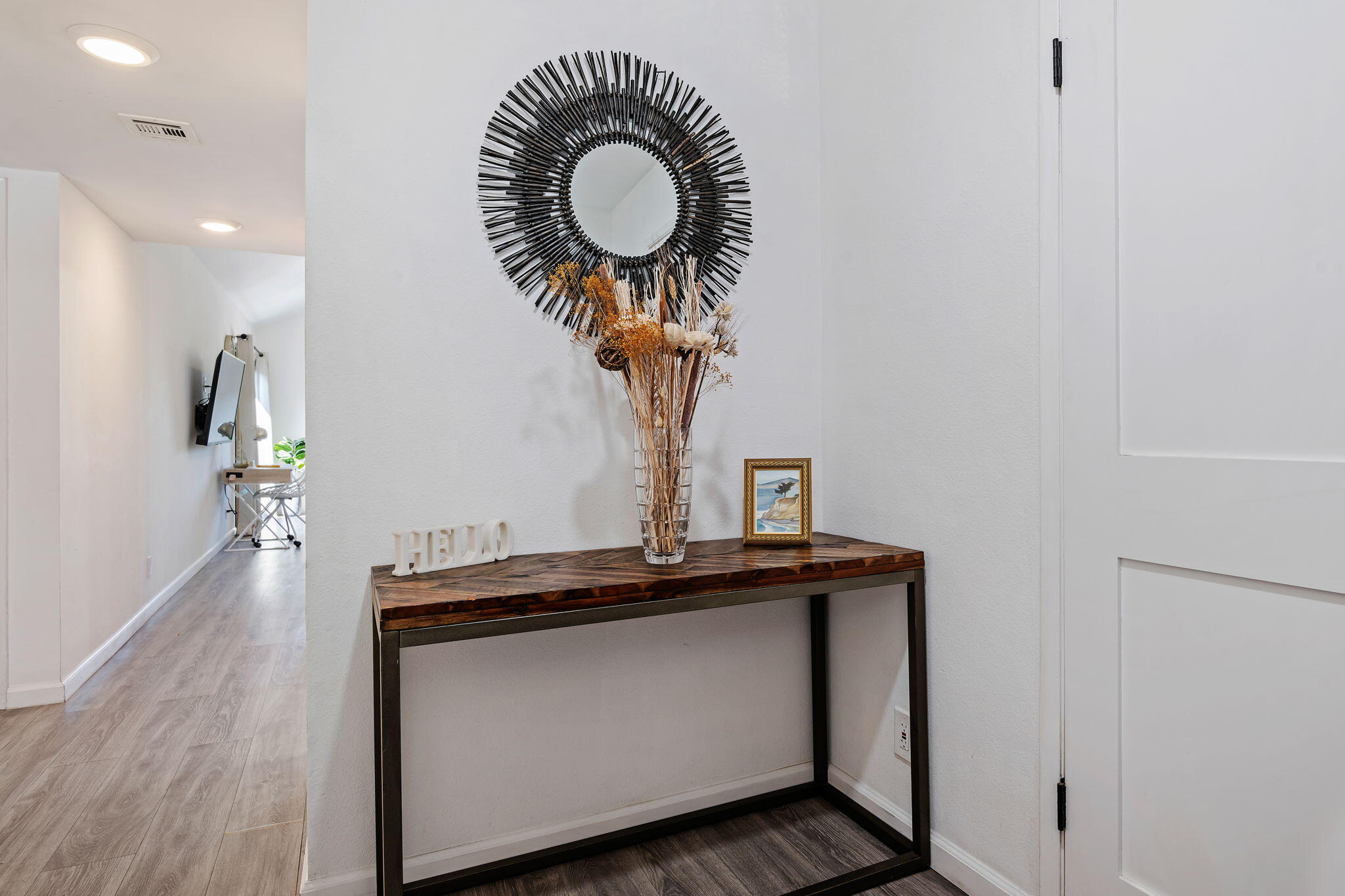 325 Ladera Street, Unit 5 Santa Barbara, CA 93101 - Photo 14 of 15 Entry