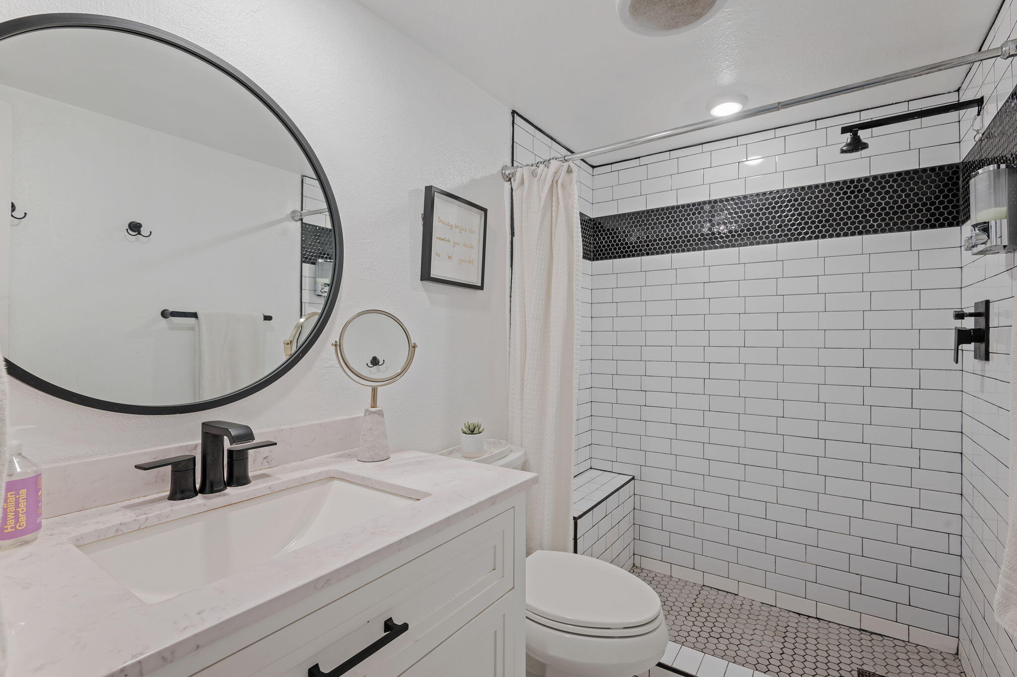 325 Ladera Street, Unit 5 Santa Barbara, CA 93101 - Photo 10 of 15 Primary Bathroom