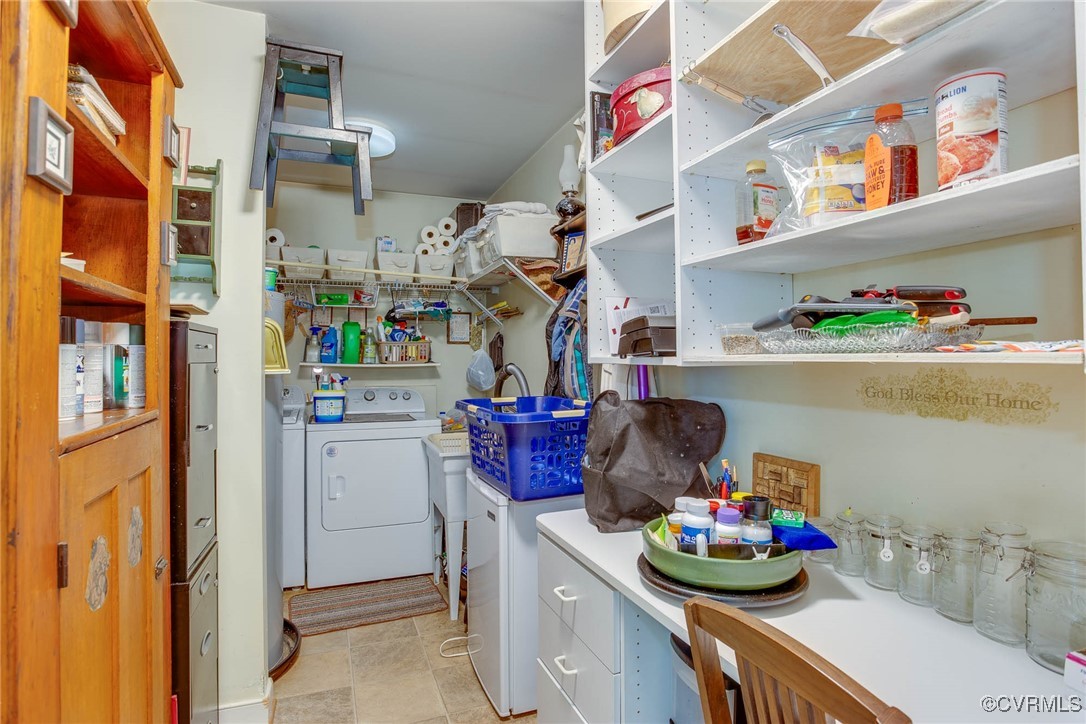 3875 Wakema Road West Point, VA 23181 - Photo 21 of 45 a kitchen with a stove and cabinets