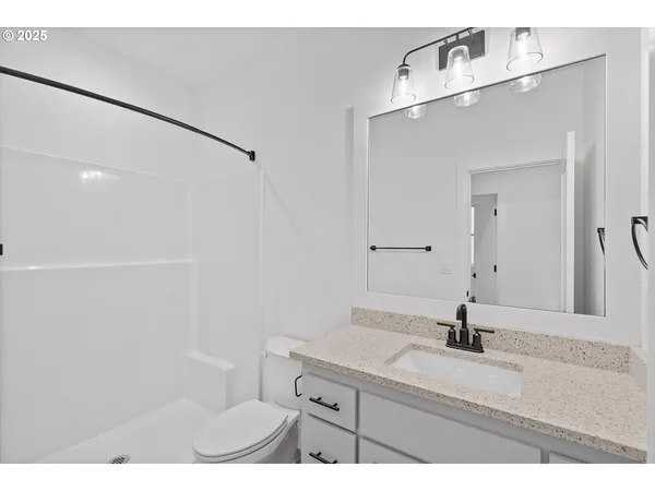 $899,933 | 14988 Southeast Andre Way, Clackamas, OR 97015