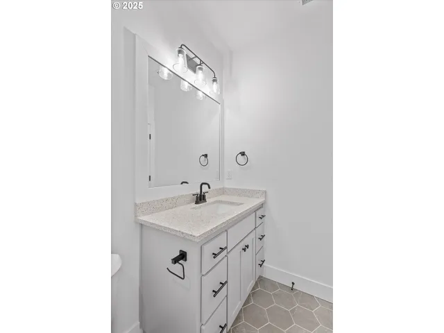 $949,033 | 14988 Southeast Andre Way, Clackamas, OR 97015