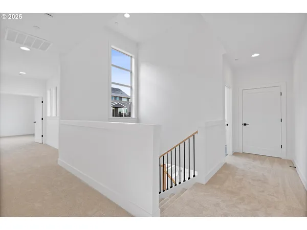 $899,933 | 14988 Southeast Andre Way, Clackamas, OR 97015