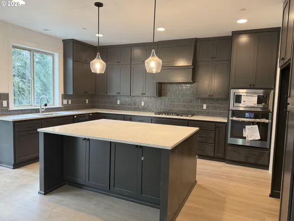 $899,933 | 14988 Southeast Andre Way, Clackamas, OR 97015