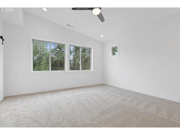 $899,933 | 14988 Southeast Andre Way, Clackamas, OR 97015