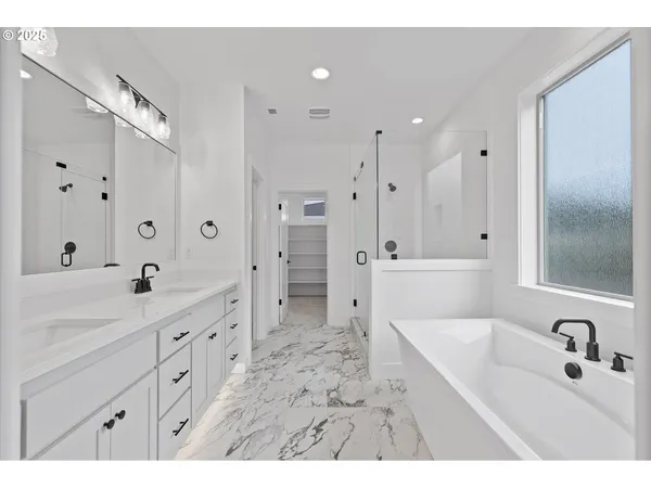 $899,933 | 14988 Southeast Andre Way, Clackamas, OR 97015
