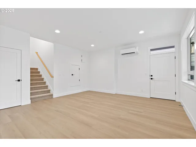 $949,033 | 14988 Southeast Andre Way, Clackamas, OR 97015