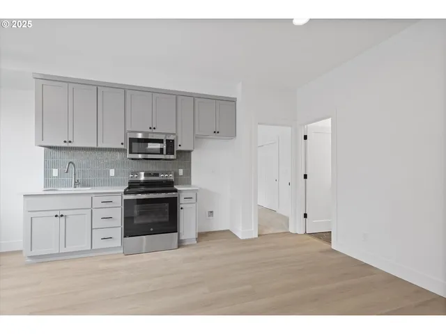 $949,033 | 14988 Southeast Andre Way, Clackamas, OR 97015