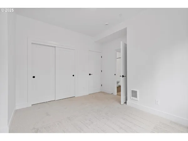 $899,933 | 14988 Southeast Andre Way, Clackamas, OR 97015