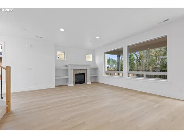 $899,933 | 14988 Southeast Andre Way, Clackamas, OR 97015