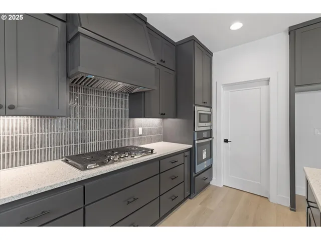 $949,033 | 14988 Southeast Andre Way, Clackamas, OR 97015