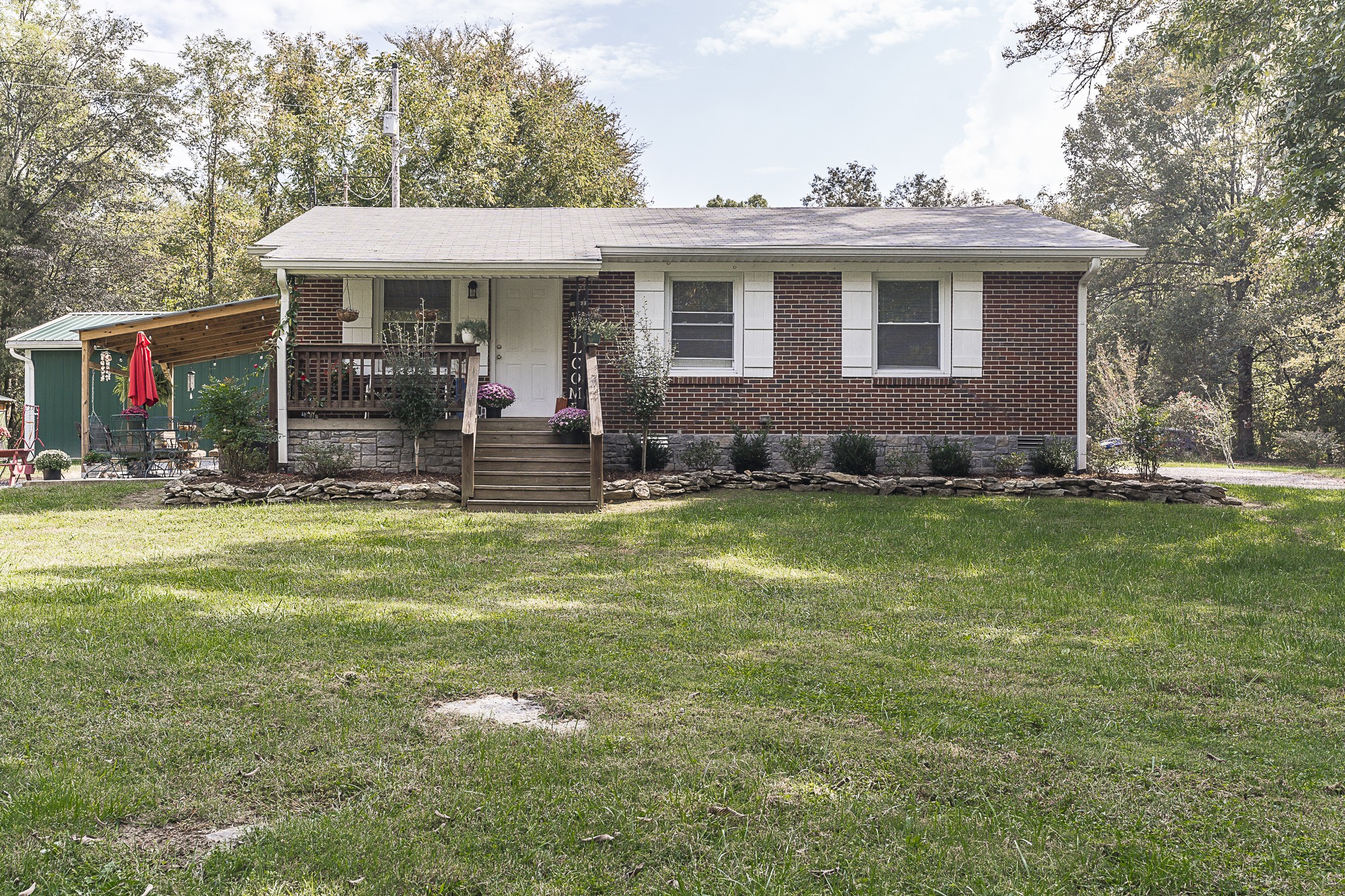105 Canoe Branch Road Castalian Springs, TN 37031 - Photo 1 of 42 Gallery Image 1