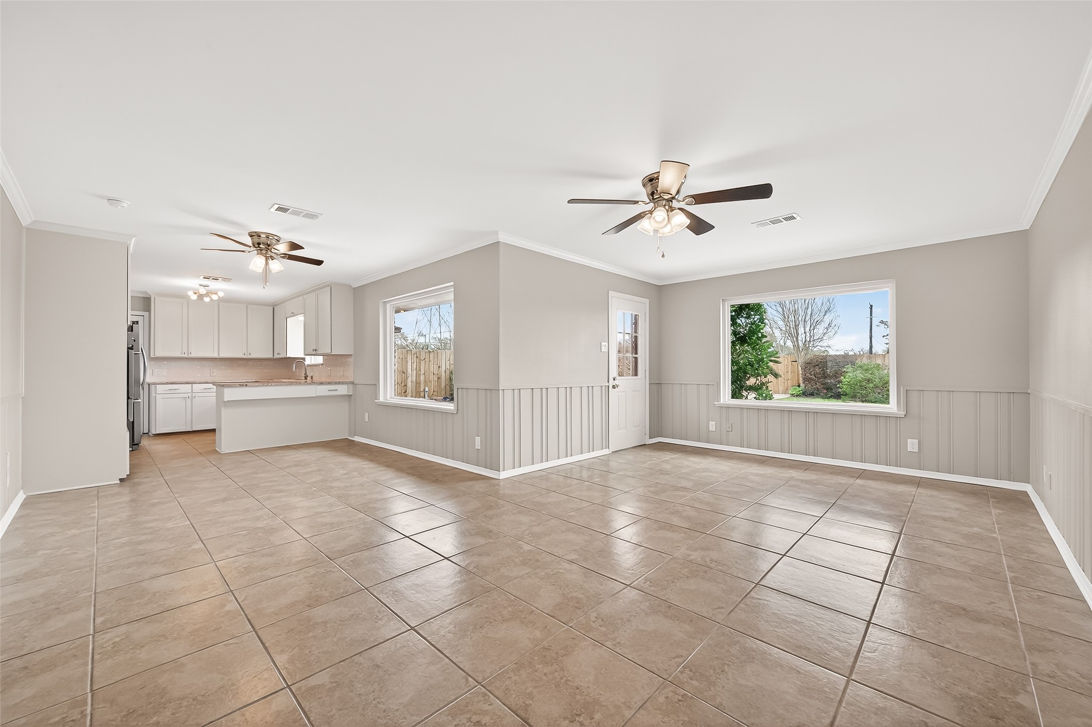 1506 Foxwood Road Houston, TX 77008 - Photo 11 of 44