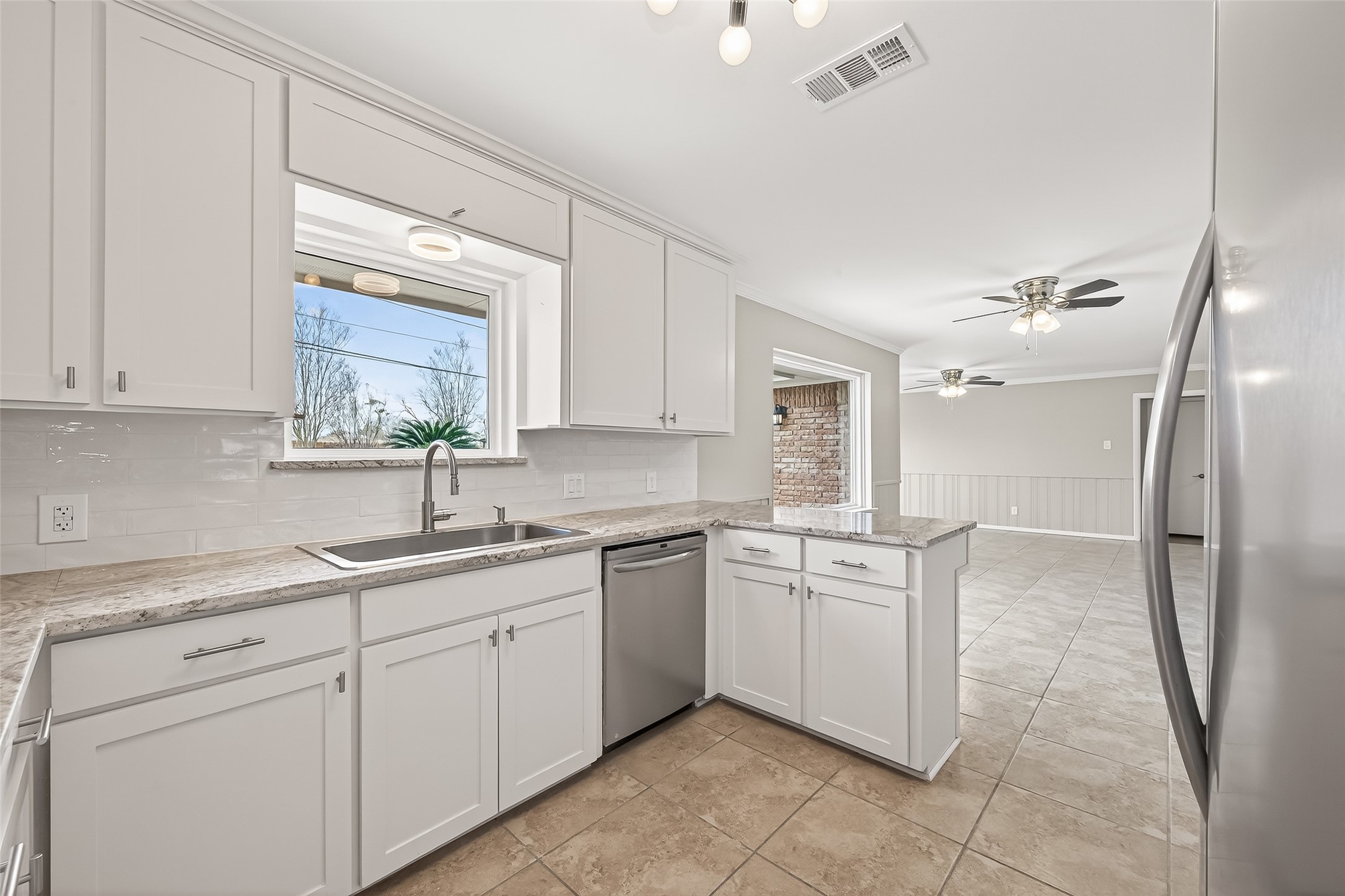 1506 Foxwood Road Houston, TX 77008 - Photo 21 of 44