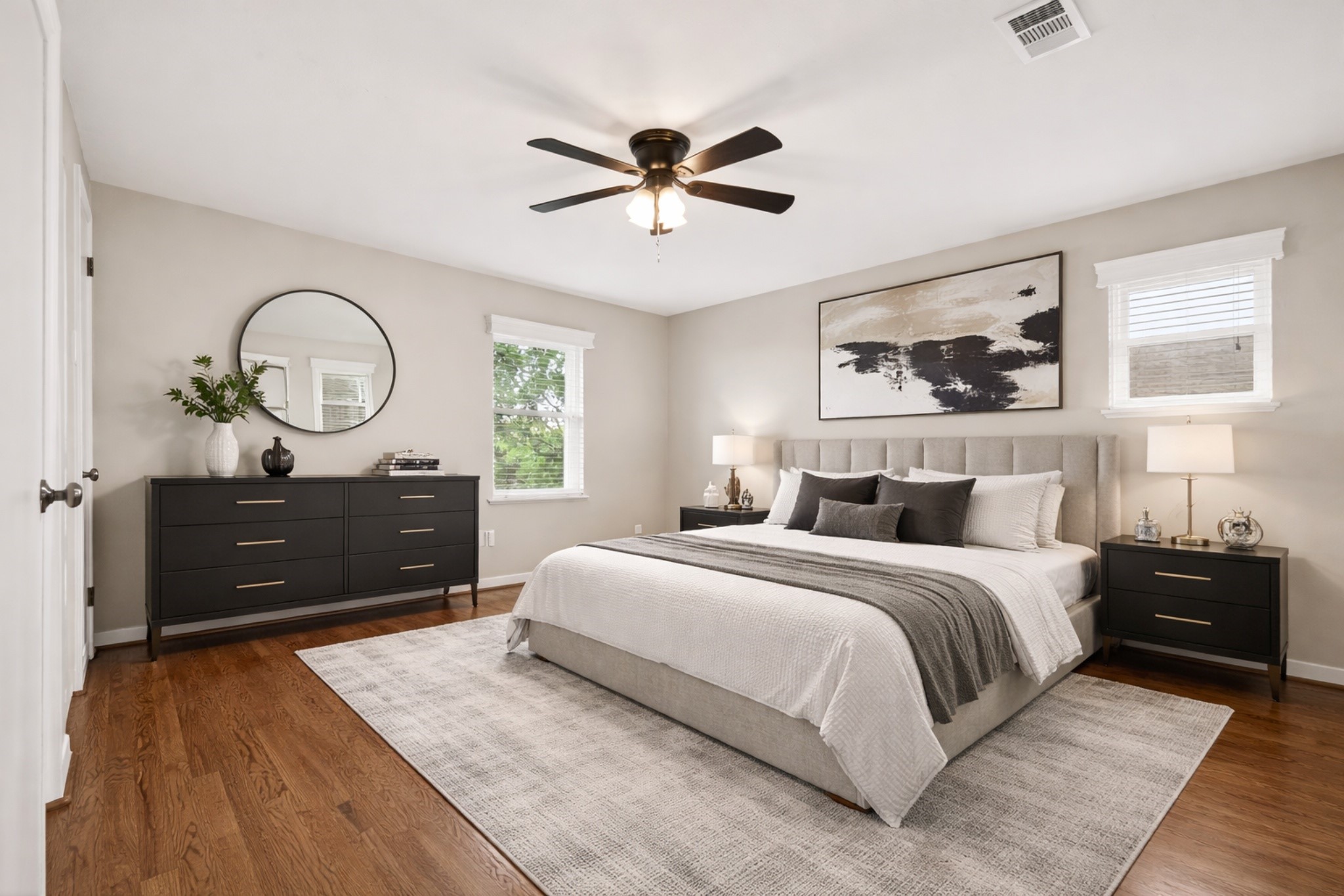 1506 Foxwood Road Houston, TX 77008 - Photo 22 of 44 digitally staged