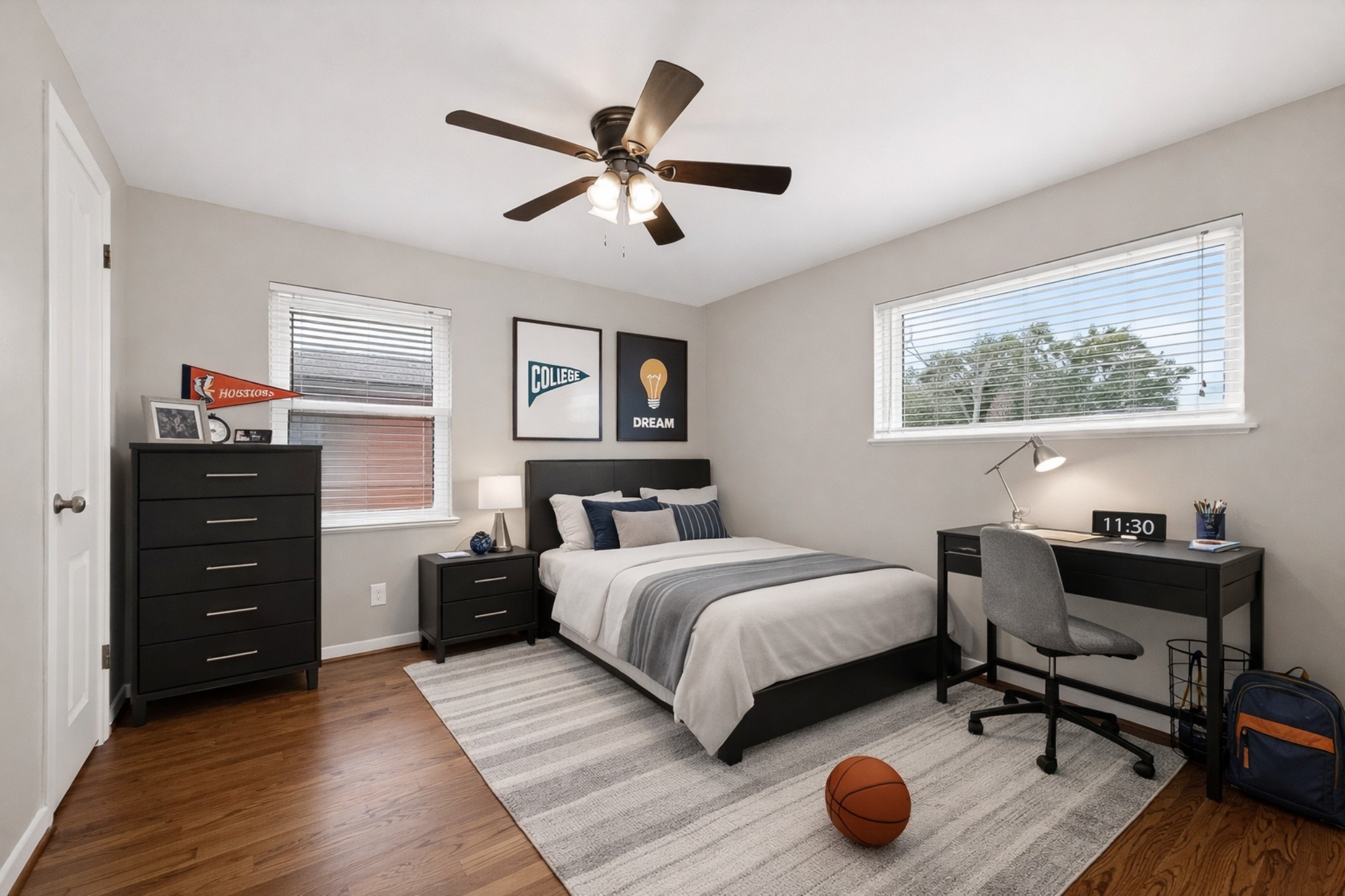 1506 Foxwood Road Houston, TX 77008 - Photo 28 of 44 digitally staged