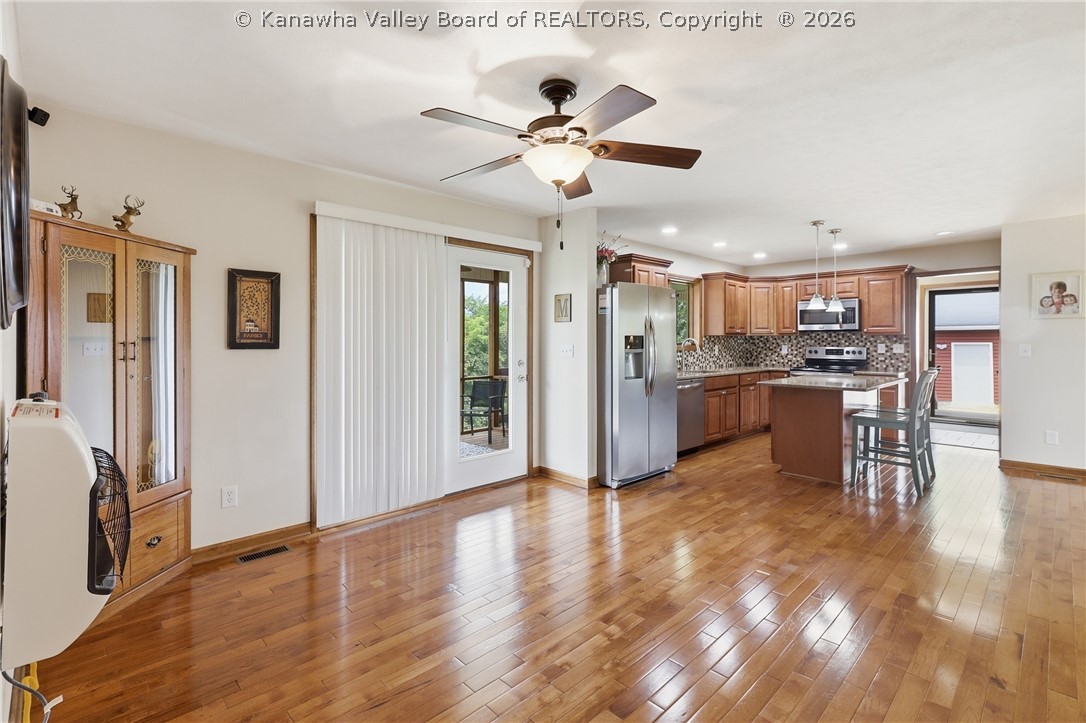 2114 Dunham Road Leon, WV 25123 - Photo 15 of 32 Gallery Image 15