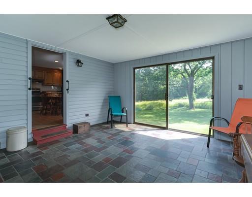 20 8 Lots Road Sutton, MA 01590 - Photo 3 of 30 Gallery Image 3