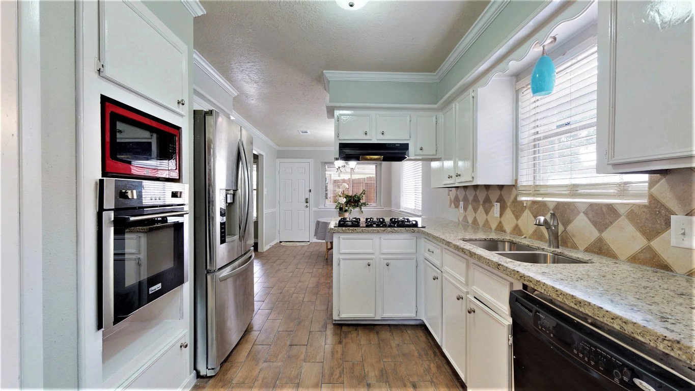 24314 Spring Mill Lane Spring, TX 77373 - Photo 14 of 50