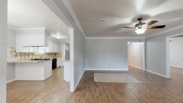 $2,375 | 24314 Spring Mill Lane, Spring, TX 77373