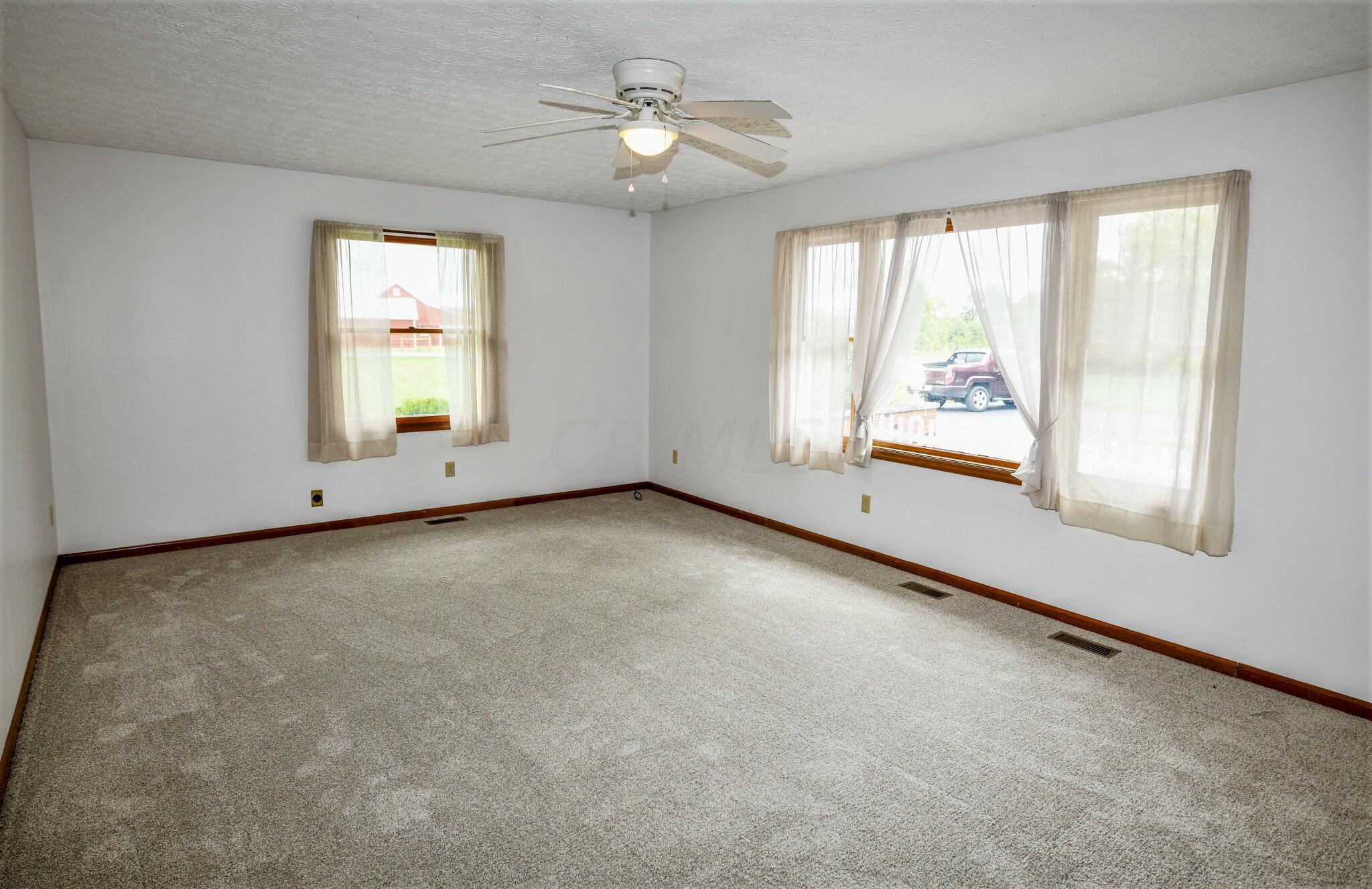 15743 Hagenderfer Road Plain City, OH 43064 - Photo 13 of 49 Formal Living Room: 13.5'x20.5'