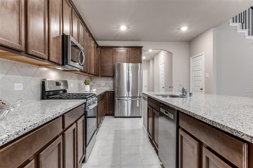 1237 Milfoil Drive Justin, TX 76247 - Photo 9 of 27