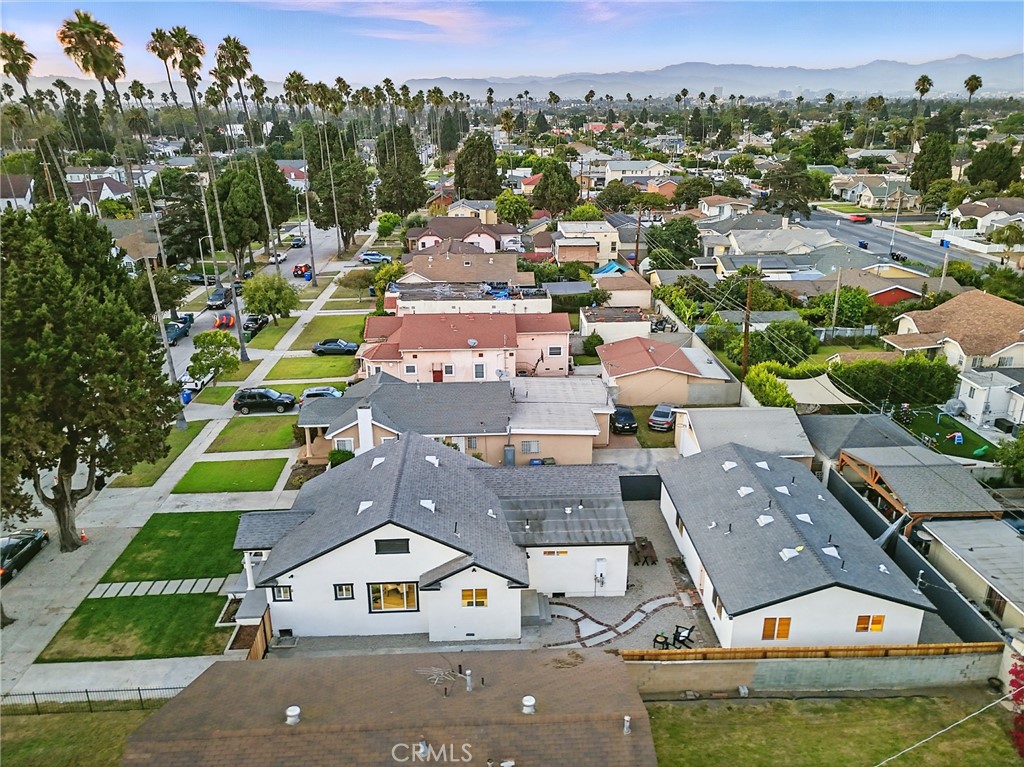 4340 2nd Avenue Los Angeles, CA 90008 - Photo 49 of 54 an aerial view of a house with a garden