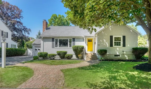 $849,900 | 760 Lynn Fells Parkway, Melrose, MA 02176