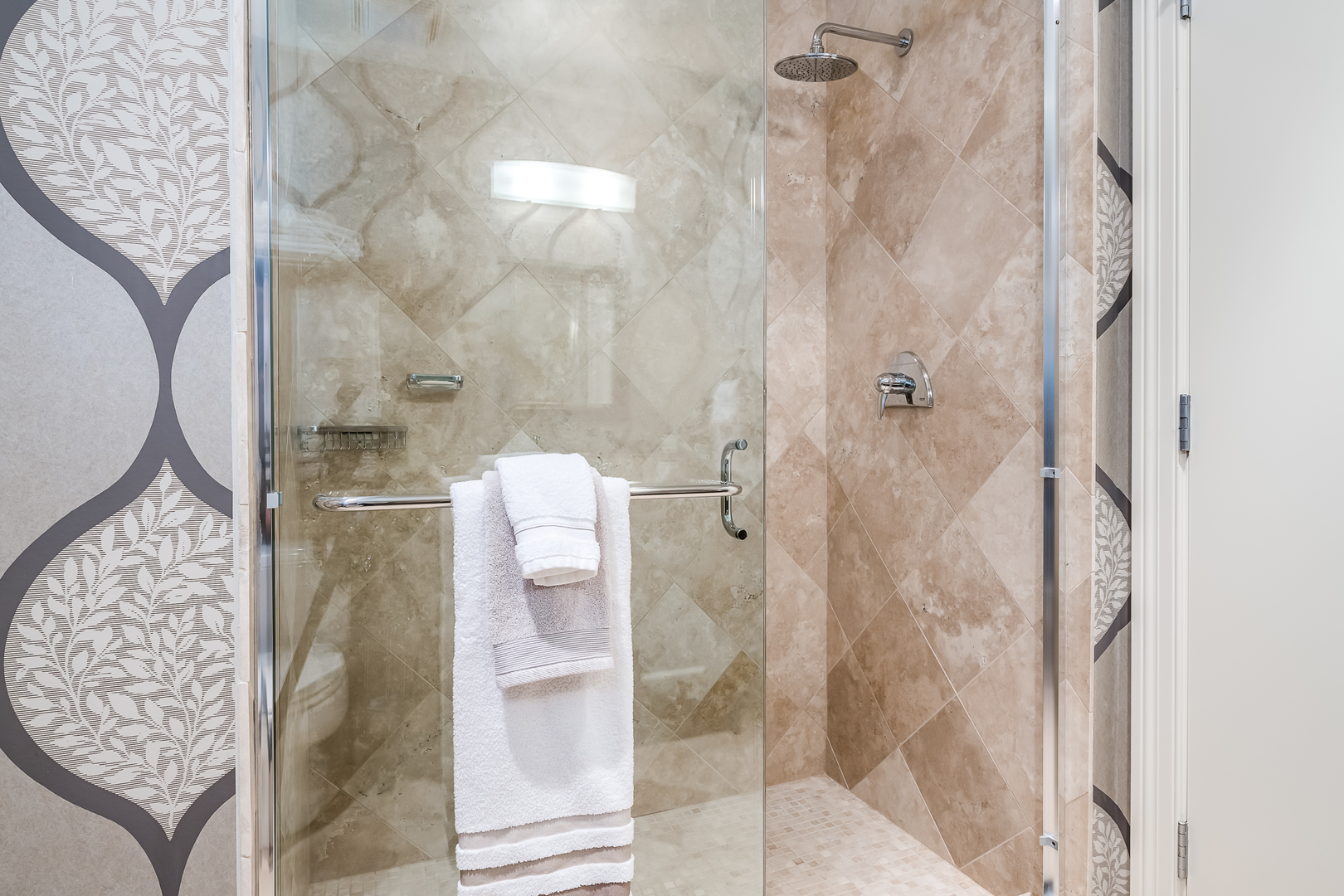 310 South Michigan Avenue, Unit 1900 Chicago, IL 60604 - Photo 22 of 29 a bathroom with a shower