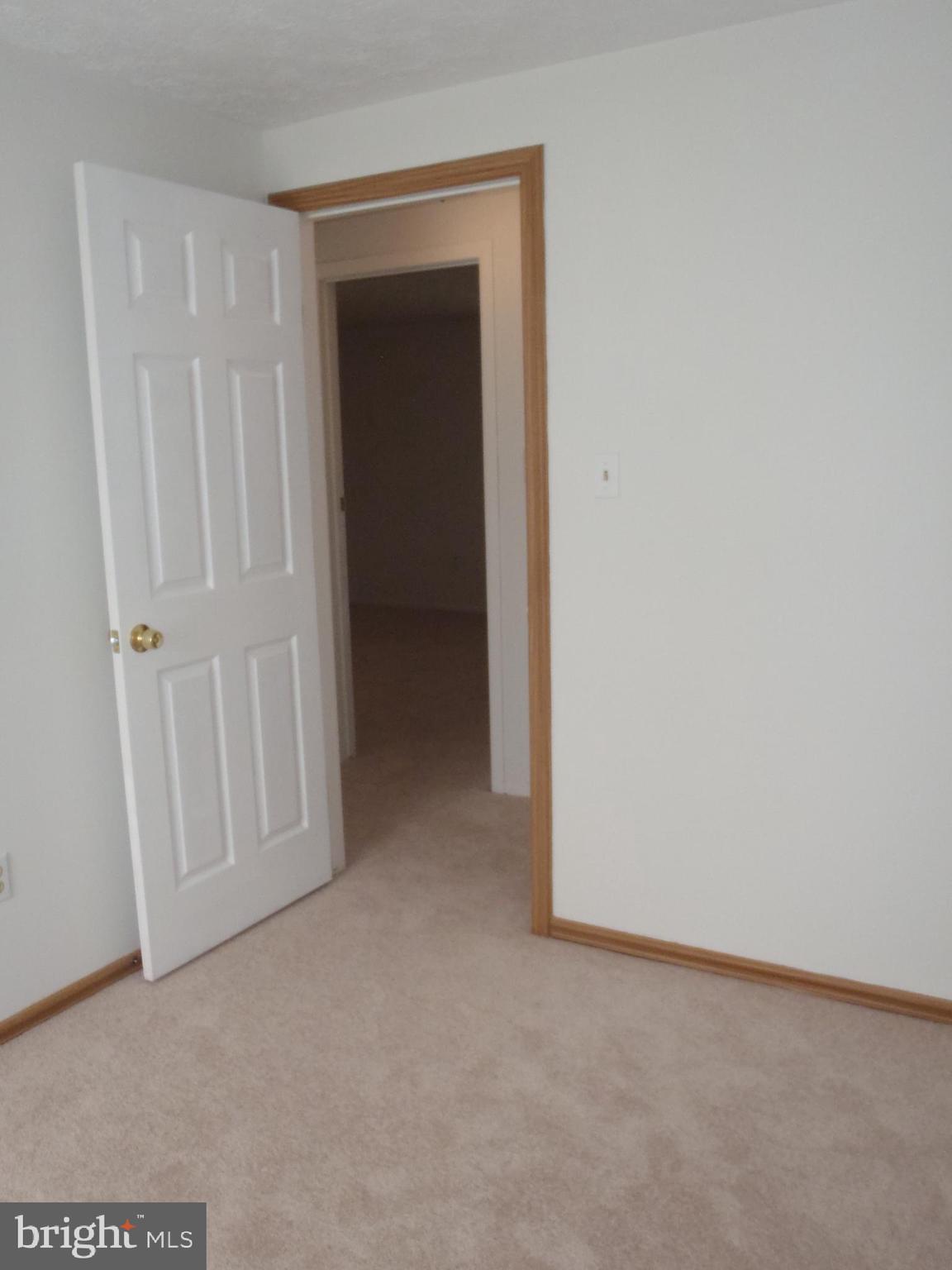 8025 Red Jacket Way Jessup, MD 20794 - Photo 4 of 21 Gallery Image 4