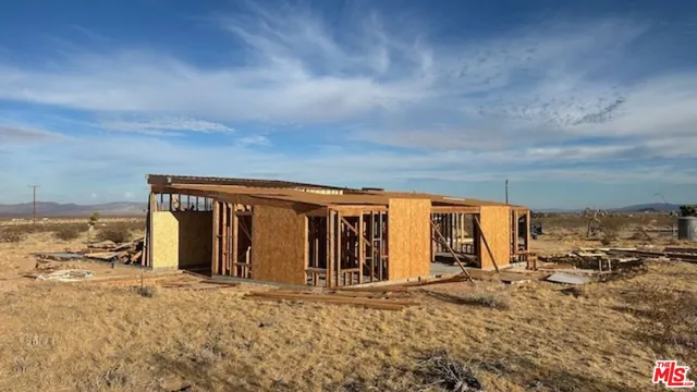 $995,000 | 250 Ducor Avenue, Landers, CA 92285