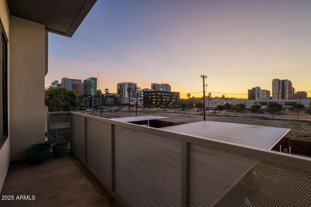 $349,000 | 1130 North 2nd Street, Unit 210, Phoenix, AZ 85004