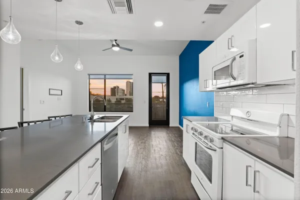$339,900 | 1130 North 2nd Street, Unit 210, Phoenix, AZ 85004