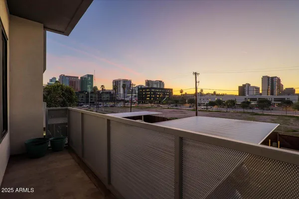 $339,900 | 1130 North 2nd Street, Unit 210, Phoenix, AZ 85004