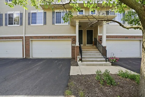 $300,000 | 1874 Fredericksburg Lane, Aurora, IL 60503