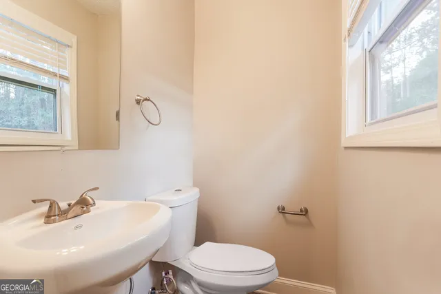 $1,765 | 8621 Chestnut Lane, Lithia Springs, GA 30122