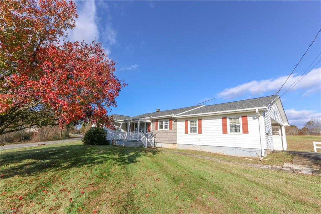 443 East Carter Mill Road Elkin, NC 28621 - Photo 3 of 23 Gallery Image 3