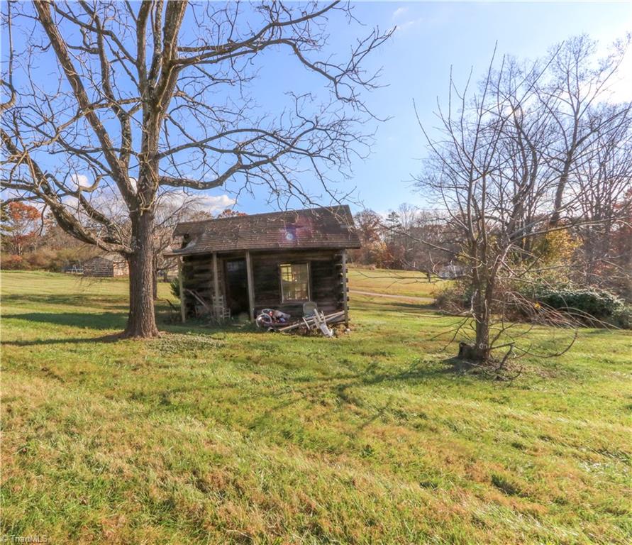 443 East Carter Mill Road Elkin, NC 28621 - Photo 8 of 23 Gallery Image 8