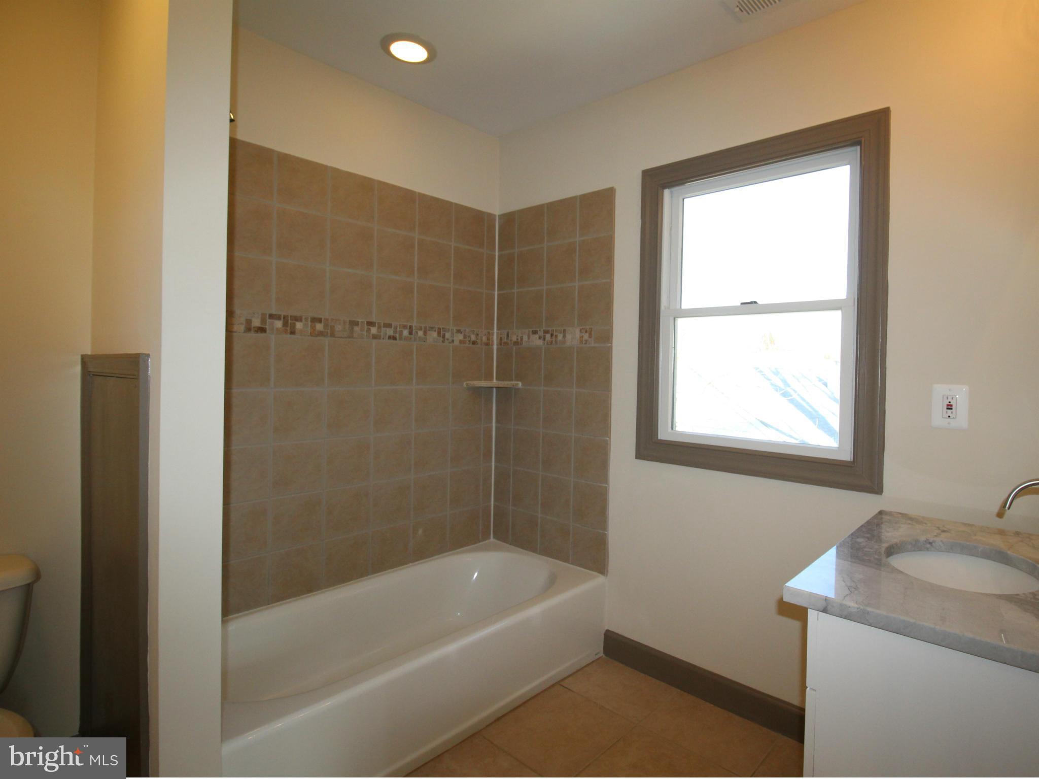7409 Paxton Road Falls Church, VA 22043 - Photo 22 of 25 Bath